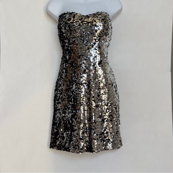 AS YOU WISH Strapless Silver Black Shiny Sequins Bling Mini Dress Size M Medium - Picture 1 of 4